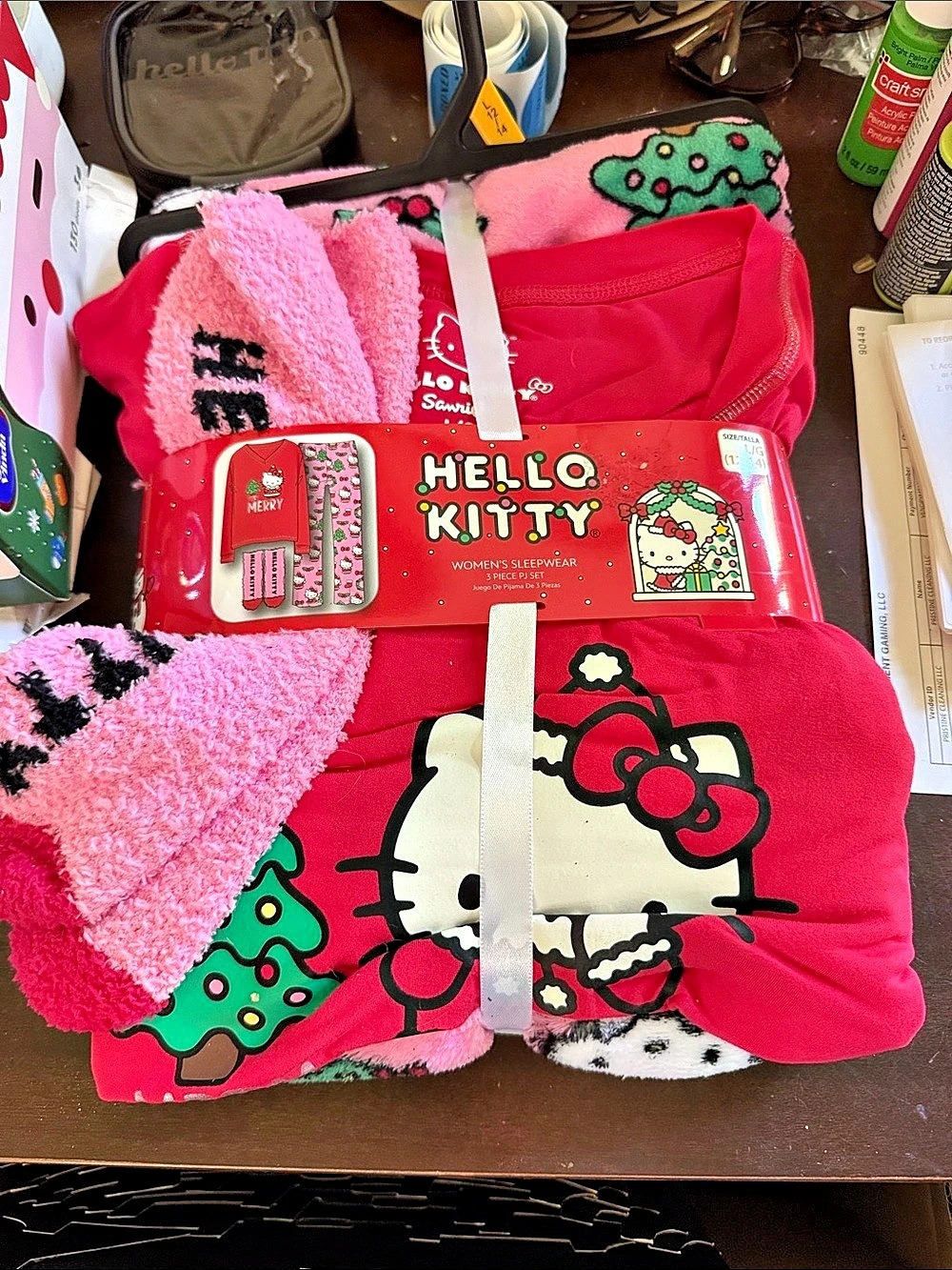 Sanrio Hello Kitty Pink & Red Pajama Set NWT